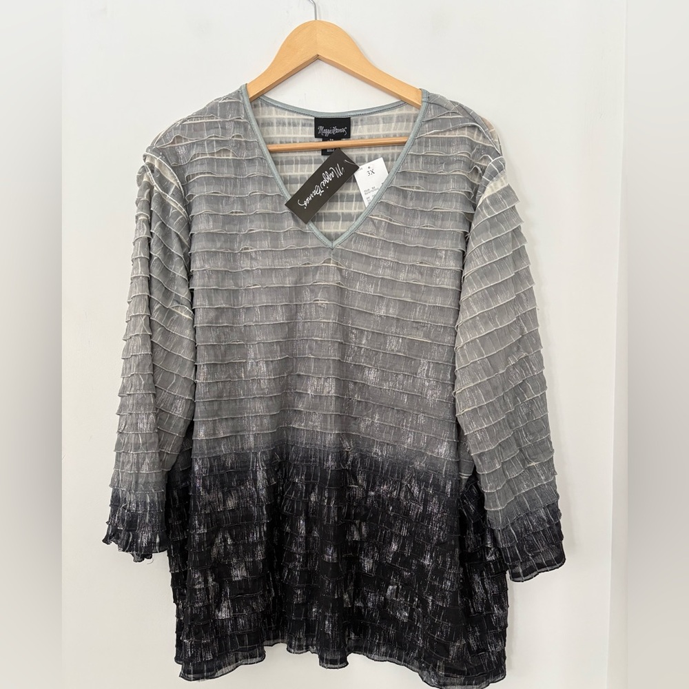 MAGGIE BARNES 3X NWT Silver Metallic Black V Neck Top 3/4 Sleeve Pleated Ruffle